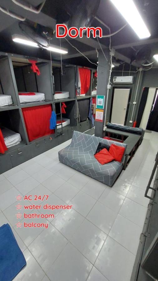 Dormsin Social Hostel Phi Phi-eilanden Buitenkant foto